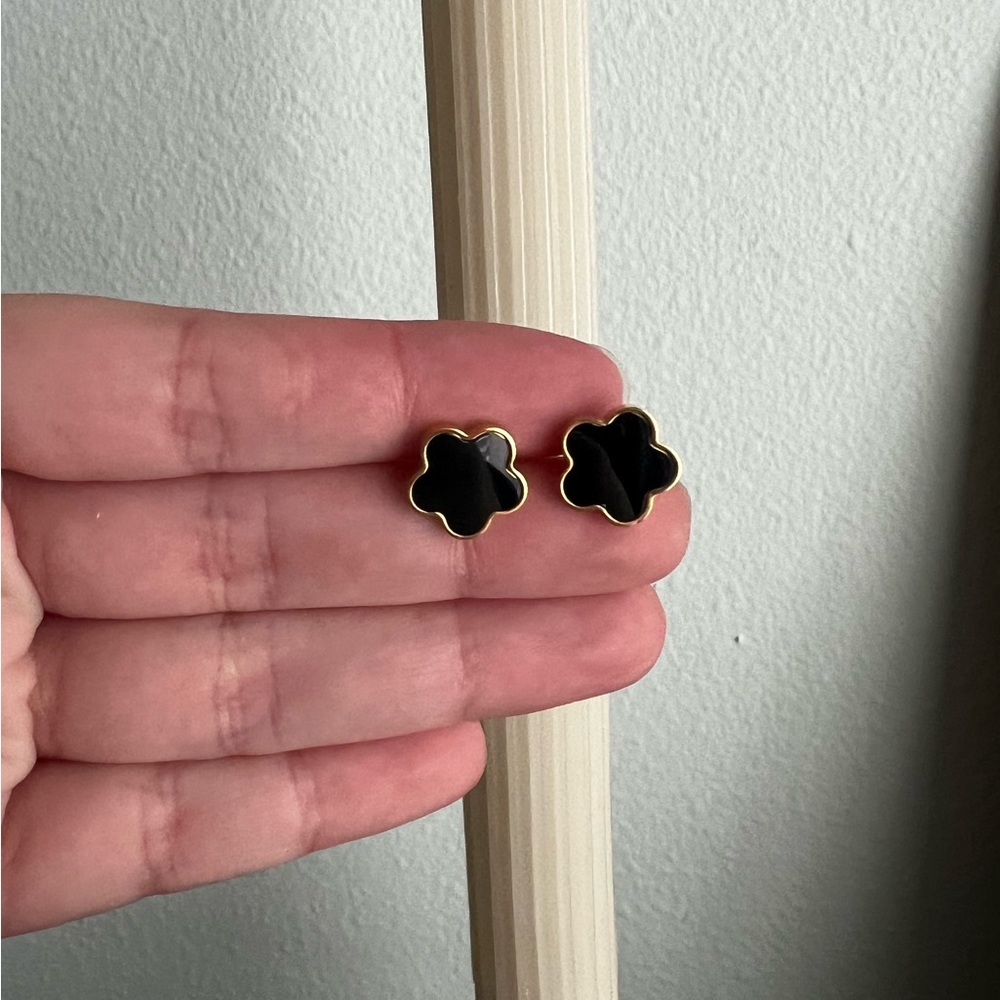 ✨Floral Pendant and Stud Set - Picture 3 of 8